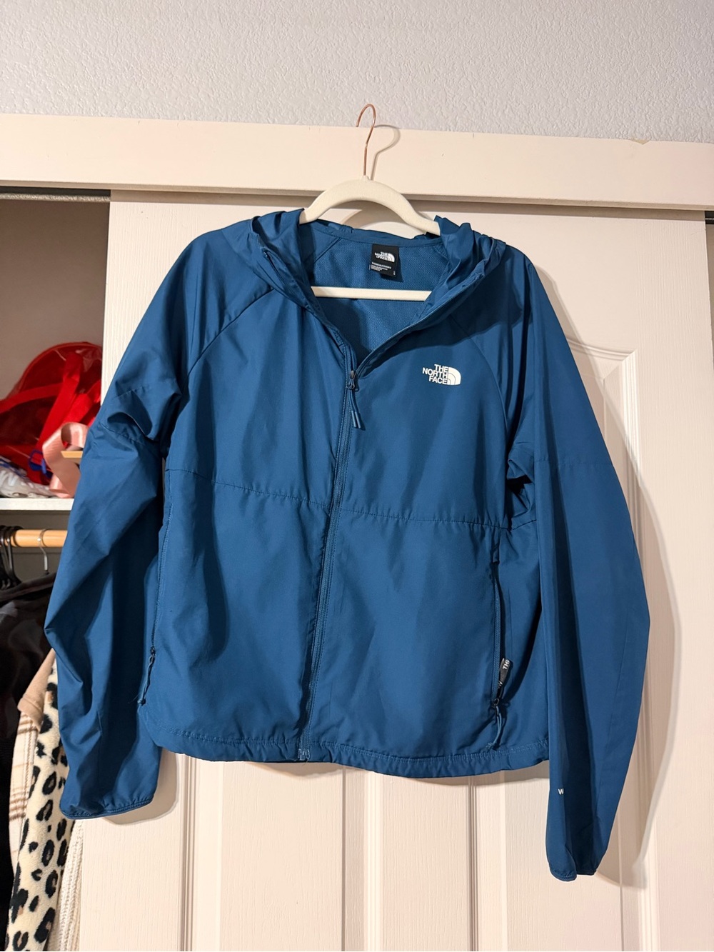 Size L Woman’s Northface Lightweight Jacket